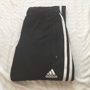 Adidas soccer sweats never worn, new condition