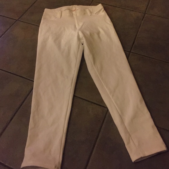 capris