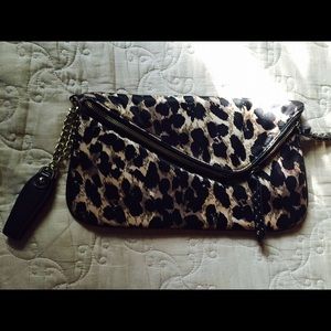 Leopard Clutch