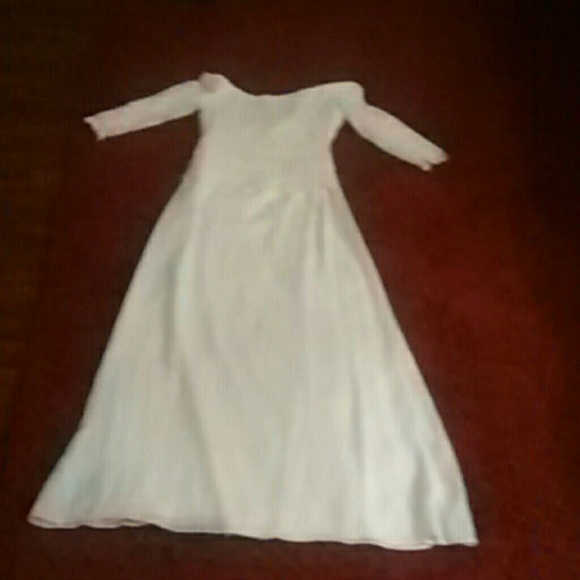 Wedding dress - Picture 2 of 4