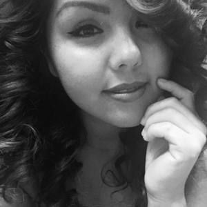 Meet your Posher, Thalia