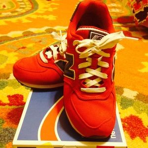 new balance Sz 4 kids