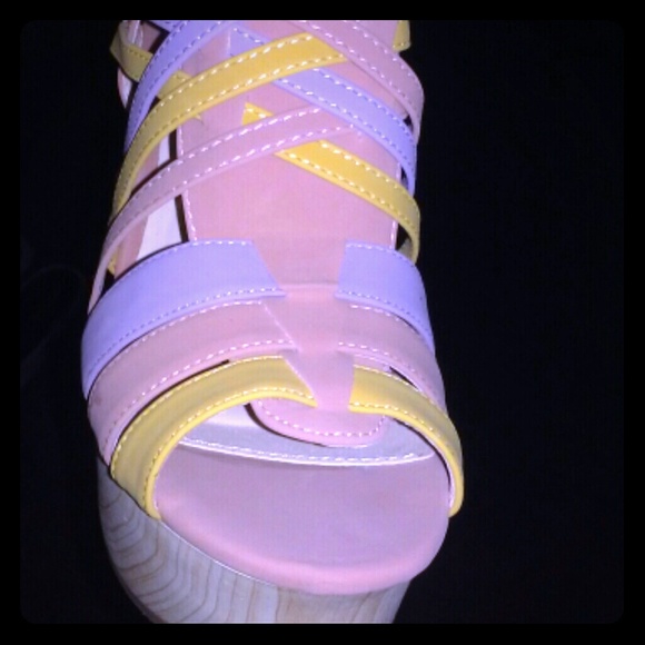 Wedge shoe