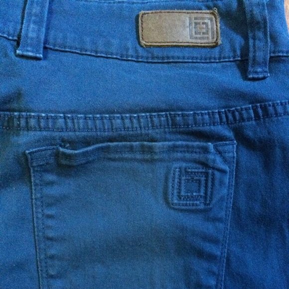 Liz Claiborne Blue stretch pants - size 4 - Picture 3 of 3