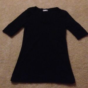 Zenna outfitters simple black shirt