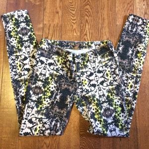 Vera Wang multi-color stretch pants - Size 1