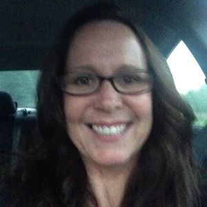 Meet your Posher, Leigh