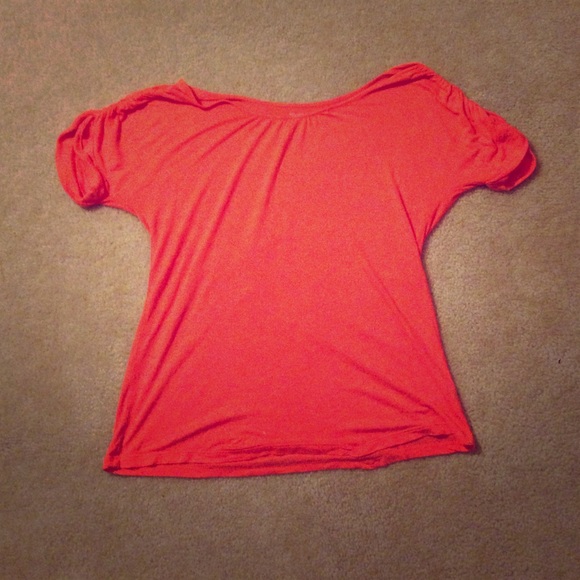 Coral top