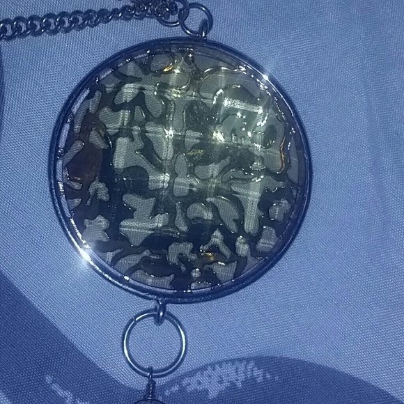 Necklace - Picture 2 of 4