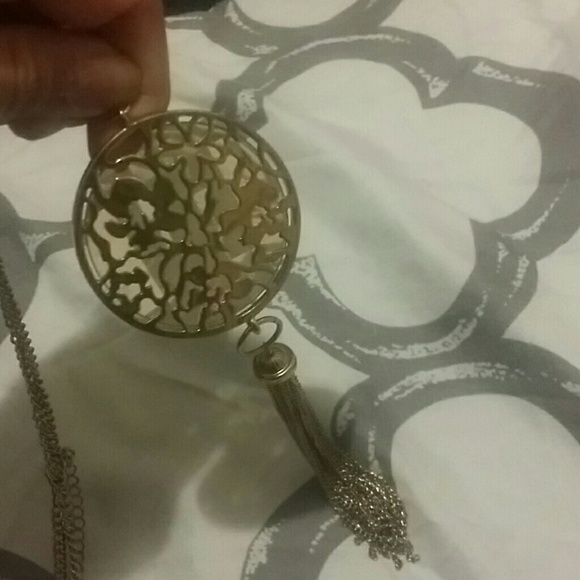 Necklace - Picture 3 of 4