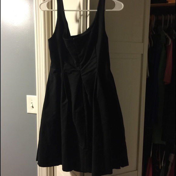 Reduced $$ Black gap dress with pockets brand new