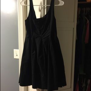 Reduced $$ Black gap dress with pockets brand new