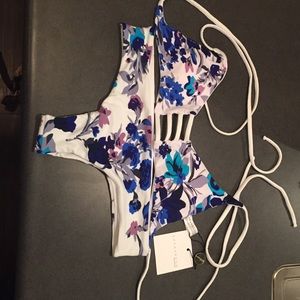 Super cute Khongboon reversible swimsuit!