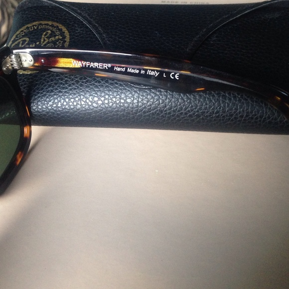 Ray-Ban Original Wayfarer Sunglasses main image 4