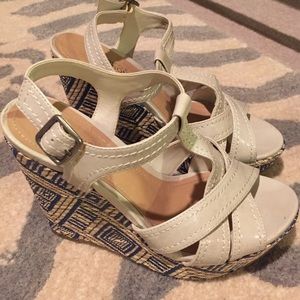 Kenneth Cole wedges