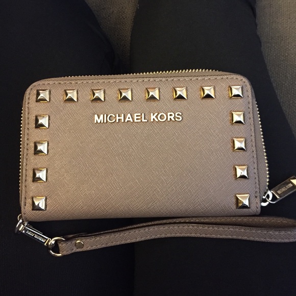 Michael Kors Wristlet