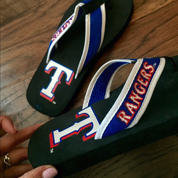 Texas Rangers Flip Flops - Picture 2 of 3