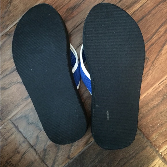 Texas Rangers Flip Flops - Picture 3 of 3