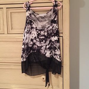 tie-dye black and white top
