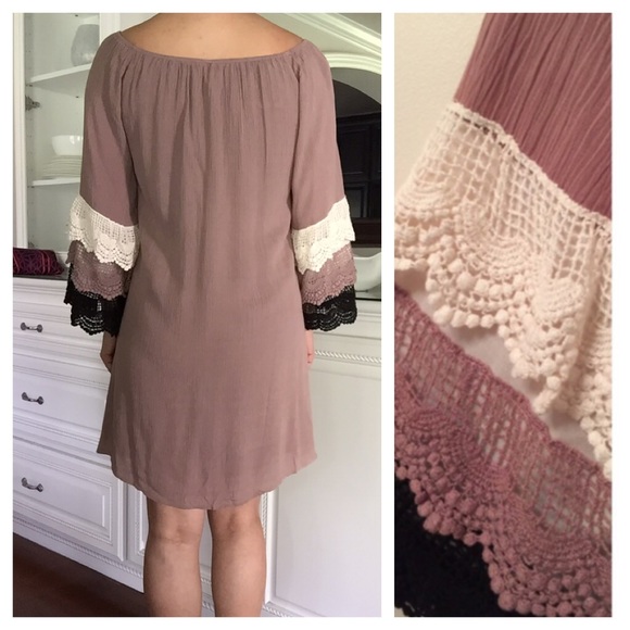 Bell sleeve ruffled Tunic Dress - Picture 2 of 3