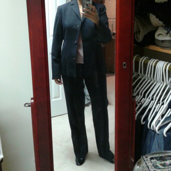 Banana Republic stretch wool suit, navy