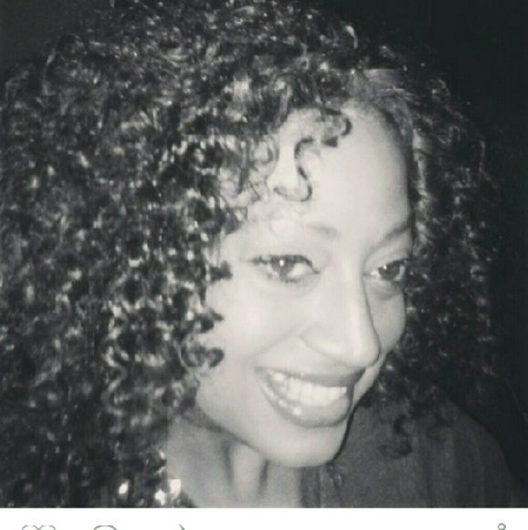 Meet your Posher, Cy - Picture 2 of 3