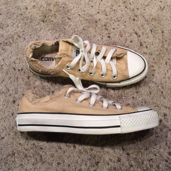 tan converse low tops