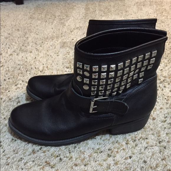 Steve Madden Shoes - Steve Madden leather studded boot