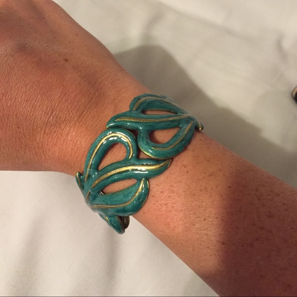 Cuff bracelet - Picture 2 of 2