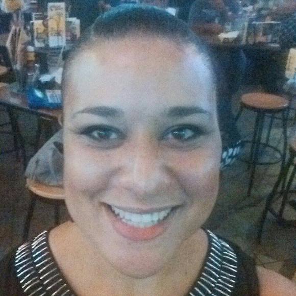 Meet your Posher, Christina - Picture 1 of 1