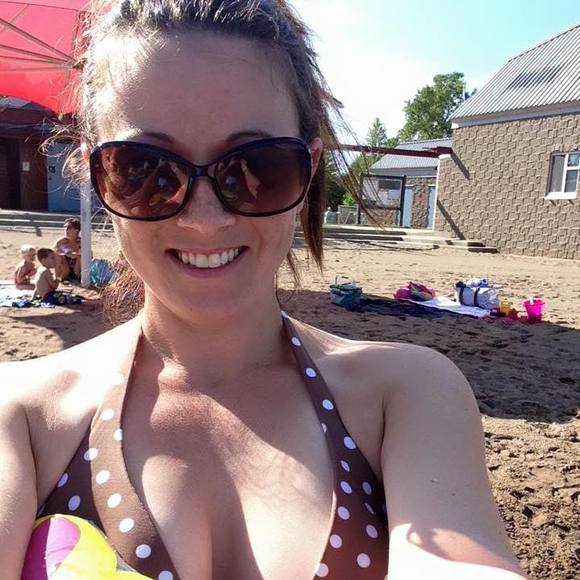 Meet your Posher, Heather - Picture 1 of 1