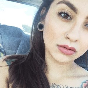 Meet your Posher, Ari