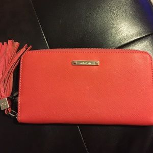 Stella and dot mercer wallet