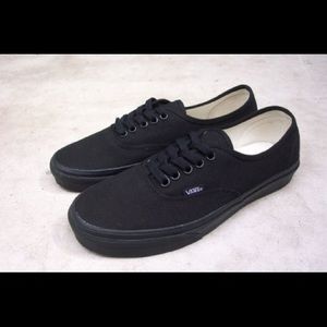 Black vans classics