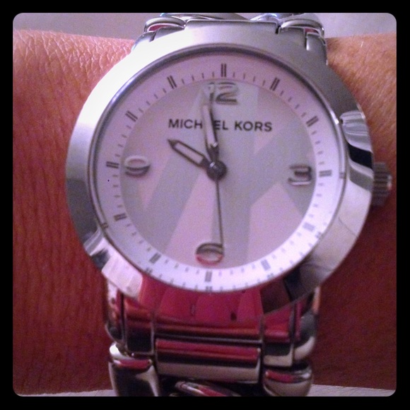 Michael Kors Runway twist watch
