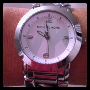 Michael Kors Runway twist watch