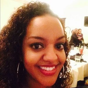Meet your Posher, Lacey