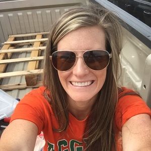 Meet your Posher, Katelyn