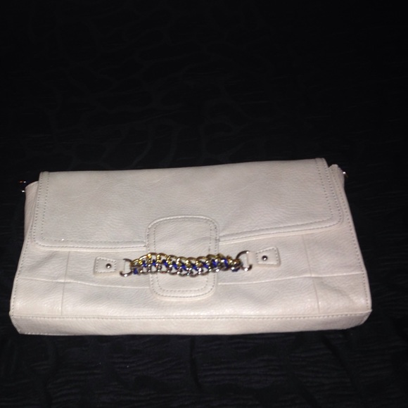 Jessica Simpson clutch