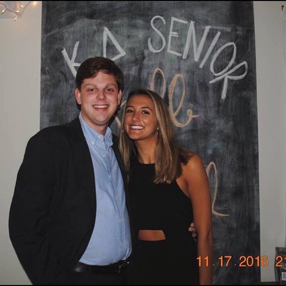 Meet your Posher, Betsy - Picture 2 of 3