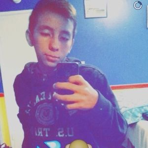 Meet your Posher, Efrain