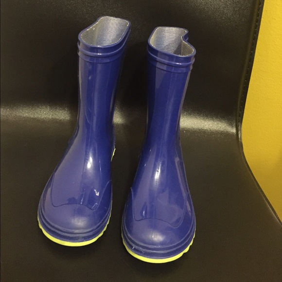 Boys Rain Boots - Picture 2 of 2