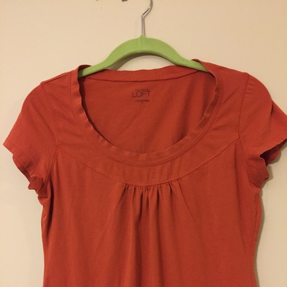 Ann Taylor LOFT tee