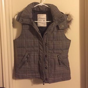 Aeropostale Size M Hooded Down Vest
