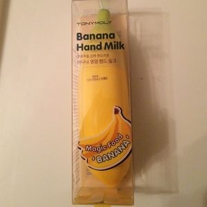 🎈SALE🎈TonyMoly banana hand milk (lotion)