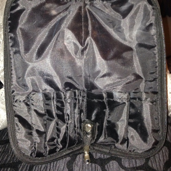 Makeup brush holder - Picture 2 of 2