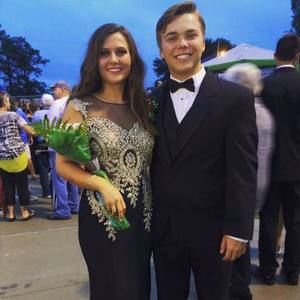 Meet your Posher, Laural