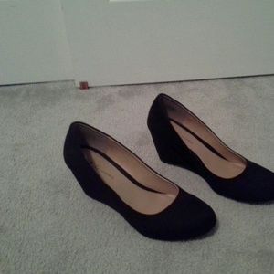 Black faux suade 3 inch heels