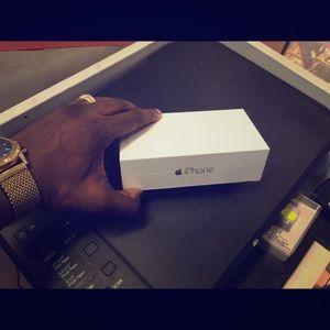 Brand new in box Apple iphone 6 (16gb) unlock