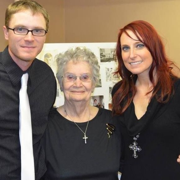 Meet your Posher, Hope - Picture 1 of 1